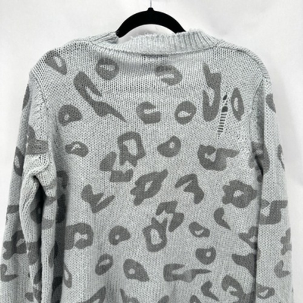 WOODEN SHIPS Distressed Leopard Print V-Neck Sweater Grey Size S/M Shabby Chic - Picture 8 of 10
